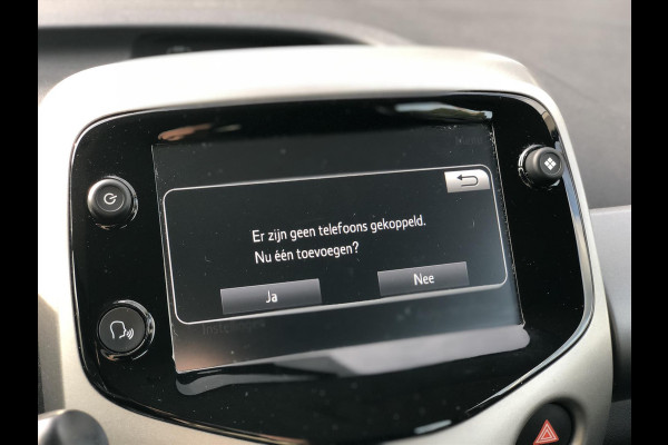 Toyota Aygo 1.0 VVT-i 72pk 5D X-Play | Eerste eigenaar, Apple CarPlay/Android Auto, Parkeercamera, In hoogte verstelbare stoel