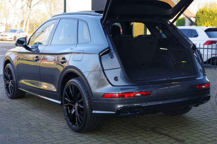 Audi Q5 55 TFSI e Quattro 367 PK Competition PHEV, Luchtvering, Panoramadak, RS-Sportstoelen, B&O Sound, 360 Camera