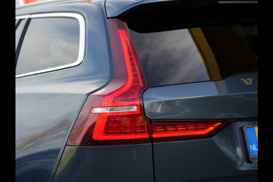 Volvo V60 2.0 T4 Inscription | Navigatie | Adaptive Cruise | Full Led