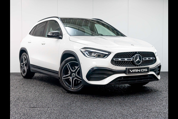 Mercedes-Benz GLA GLA 200 AMG Line | NIGHT | Pano