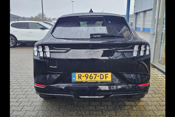 Ford Mustang Mach-E Extended AWD 98 kWh | GT velgen | Dodehoekdetectie | Adaptive cruise | Lane assist | Full led | Lederen bekleding | Camera | BTW verrekenbaar etc.