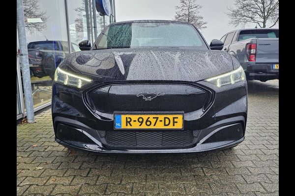 Ford Mustang Mach-E Extended AWD 98 kWh | GT velgen | Dodehoekdetectie | Adaptive cruise | Lane assist | Full led | Lederen bekleding | Camera | BTW verrekenbaar etc.