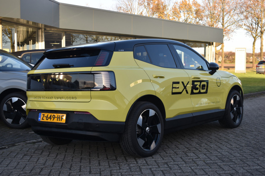 Volvo EX30 Single Motor Extended Range Plus 69 kWh | Climate Pack | Apple Carplay | Camera | H&K | 19"LMV | ACC | Blis |