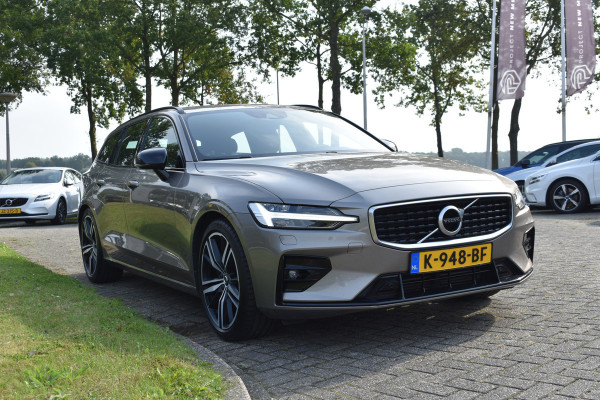 Volvo V60 T4 190Pk Automaat R-Design | Trekhaak | ACC | 19"LMV | Elektr. stoel | Stuurverwarming | Leder | PDC