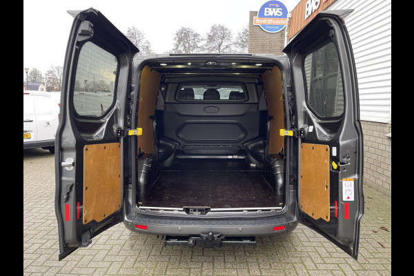 Ford Transit Custom 290 2.0 TDCI 130pk L2H1 Limited DC 5 persoons / vaste prijs rijklaar € 20.950 ex btw / lease vanaf € 375 / airco / cruise / navi / magnetic grijs metallic / trekhaak 2800 kg !