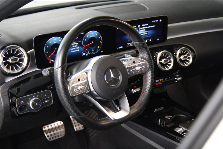 Mercedes-Benz A-Klasse 200 AMG/PANO/SFEERV/CARPLAY/VOLL