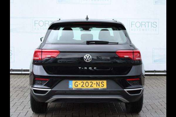 Volkswagen T-Roc 1.0 TSI Style Business NL AUTO | STOELVERW | CARPLAY |