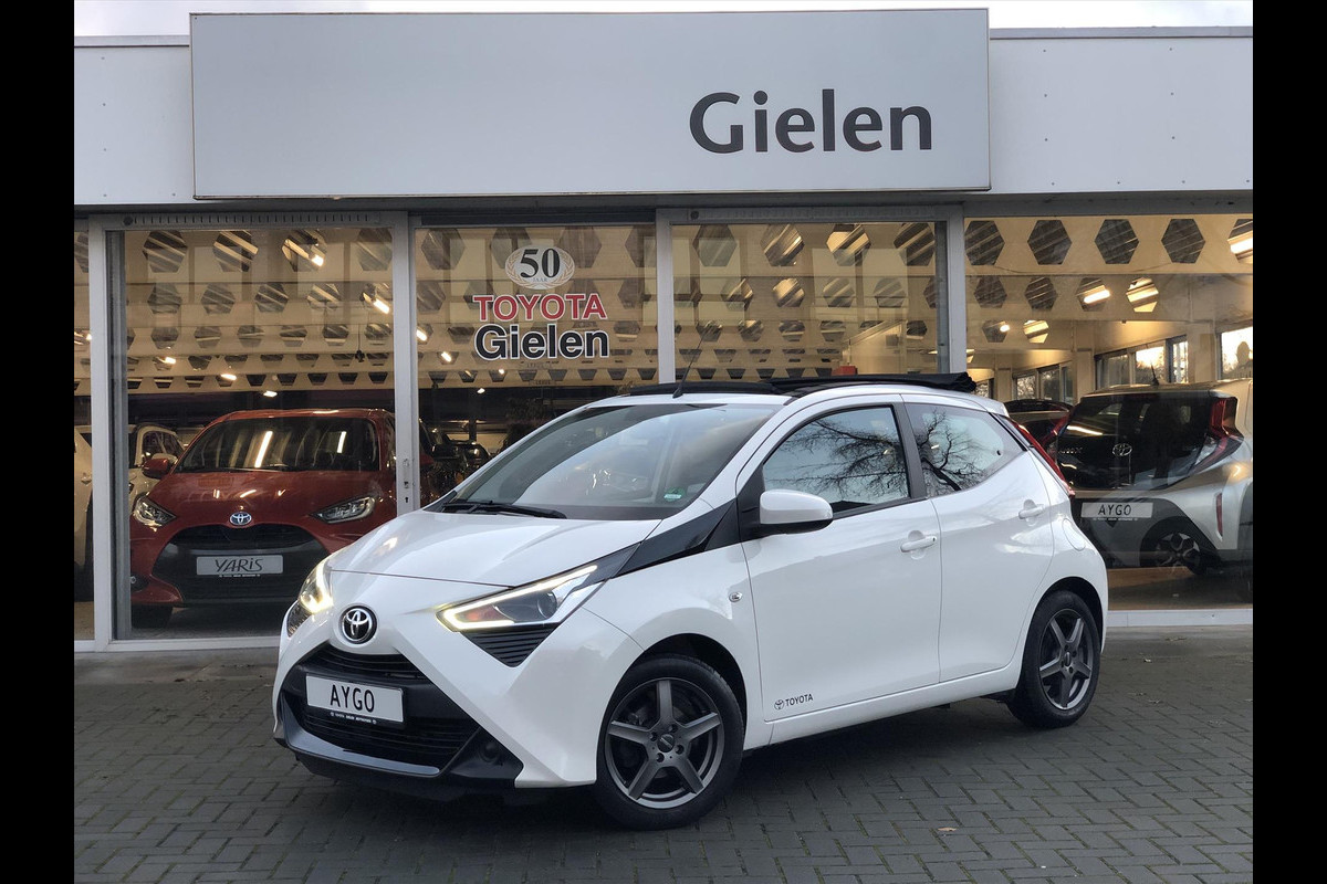 Toyota Aygo 1.0 VVT-i X-Wave Cabrio | Open dak, Lichtmetalen velgen, Apple CarPlay/Android Auto, Parkeercamera, In hoogte verstelbare stoel