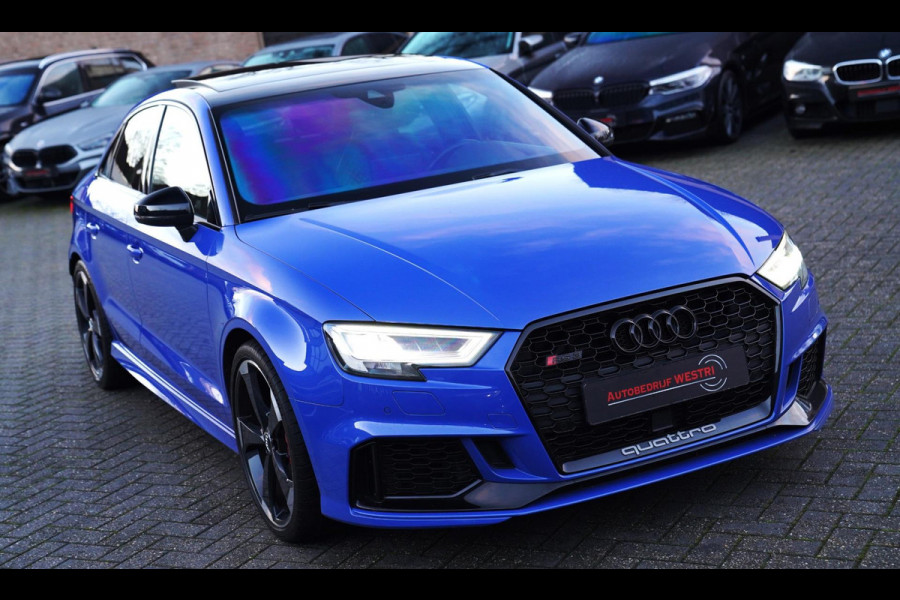 Audi RS3 Limousine 2.5 TFSI RS 3 quattro | Bang&Olufsen | Panorama | RS-zetels | Carbon | Alcantara inleg | Adaptieve cruise | NAP