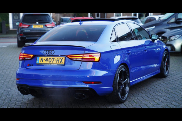 Audi RS3 Limousine 2.5 TFSI RS 3 quattro | Bang&Olufsen | Panorama | RS-zetels | Carbon | Alcantara inleg | Adaptieve cruise | NAP