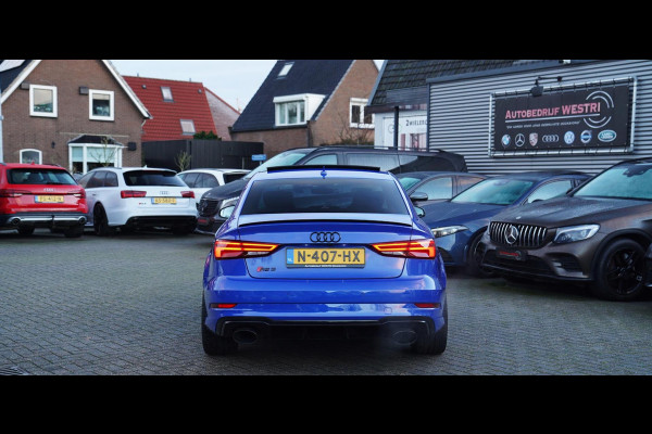 Audi RS3 Limousine 2.5 TFSI RS 3 quattro | Bang&Olufsen | Panorama | RS-zetels | Carbon | Alcantara inleg | Adaptieve cruise | NAP