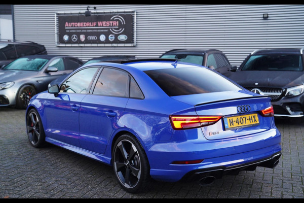 Audi RS3 Limousine 2.5 TFSI RS 3 quattro | Bang&Olufsen | Panorama | RS-zetels | Carbon | Alcantara inleg | Adaptieve cruise | NAP