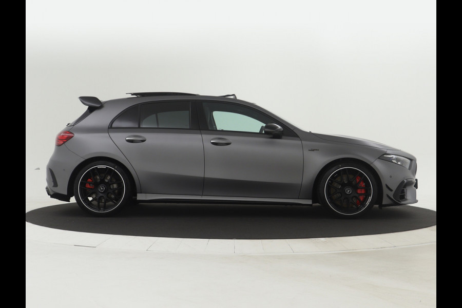 Mercedes-Benz A-Klasse AMG 45 S 4MATIC+ | Night Pack II | Aerodynamica Pack | Premium Plus Pack | Rijassistentiepakket Plus | AMG Performance sportstoelen | Burmester surround sound system | Amg track pace | Extra USB-poorten |