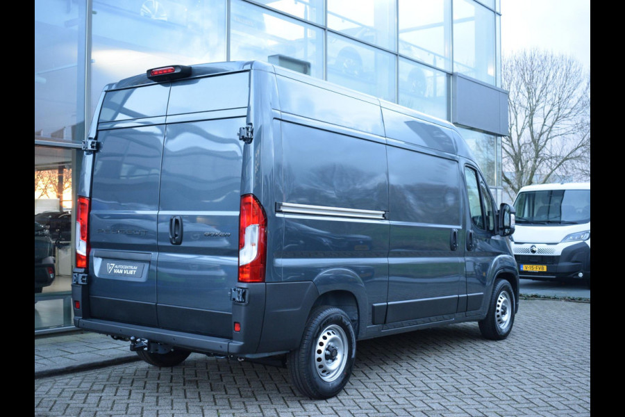 Peugeot Boxer 2.2 BlueHDi 140 S&S L2H2 3.5t AUTOMAAT | CAMERA | CRUISE CONTROL | E.C.C. | NAVIGATIE | TREKHAAK