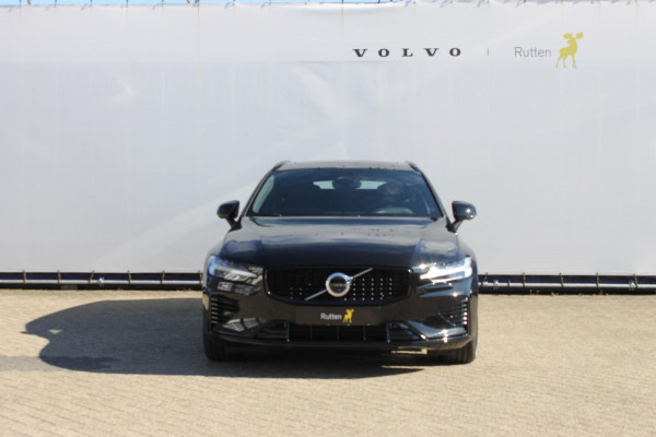 Volvo V60 T6 350PK Autm. Recharge AWD Plus Dark Panoramisch schuif-kanteldak / 18" lichtmetalen velgen / Semi elektrisch wegklapbare trekhaak / 360 graden rondom zichtcamera /