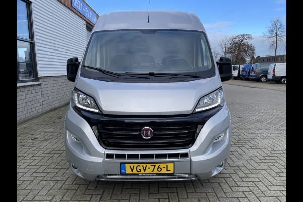 Fiat Ducato 33 2.3 MultiJet L3H2 Luxury Pro met Dhollandia laadklep! / rijklaar € 21.950 ex btw / lease vanaf € 392 / cruise en climate control / zilver metallic / 81.475 km NAP!