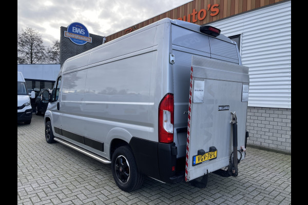 Fiat Ducato 33 2.3 MultiJet L3H2 Luxury Pro met Dhollandia laadklep! / rijklaar € 21.950 ex btw / lease vanaf € 392 / cruise en climate control / zilver metallic / 81.475 km NAP!