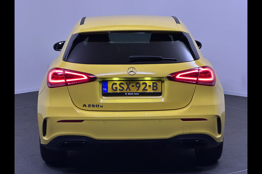 Mercedes-Benz A-Klasse 250 e AMG Edition Plug In Hybrid Dealer O.H 218pk PHEV | Adaptive Cruise | Burmester | Multibeam LED | Widescreen Navi | Sfeerverlichting | Apple Carplay | DAB |