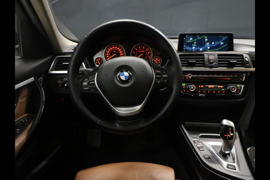 BMW 3-serie 330e High Executive Sport [SCHUIFKANTELDAK, CRUISE CONTROL, APPLE CARPLAY, STOELVERWARMING, VOL LEDER, CLIMATE, PDC, NIEUWSTAAT]