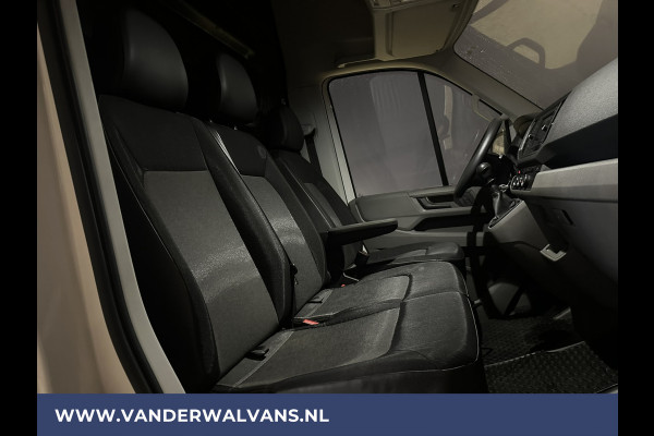 Volkswagen Crafter 2.0 TDI 140pk L3H3 L2H2 Euro6 Airco | Camera | Apple Carplay | Android Auto Parkeersensoren, Bijrijdersbank