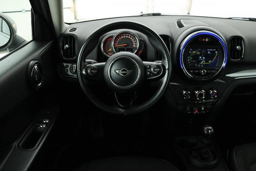 MINI Countryman 1.5 Cooper Business Edition | Carplay | Navigatie | Cruise control | Airco | PDC | Bluetooth