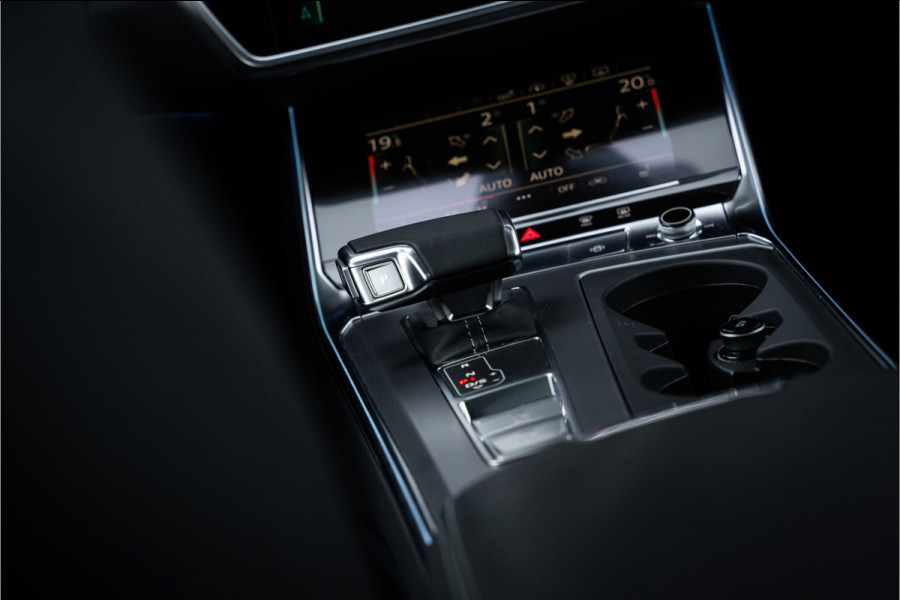 Audi A6 Avant 55 TFSI e quattro Competition - Panorama | Elek. Trekhaak | ACC | HUD