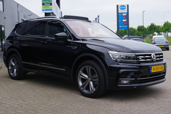 Volkswagen Tiguan Allspace 1.5 TSI 150 PK Automaat R-Line Highline Business 7p, Panoramadak, Elek. Trekhaak, Camera, Carplay