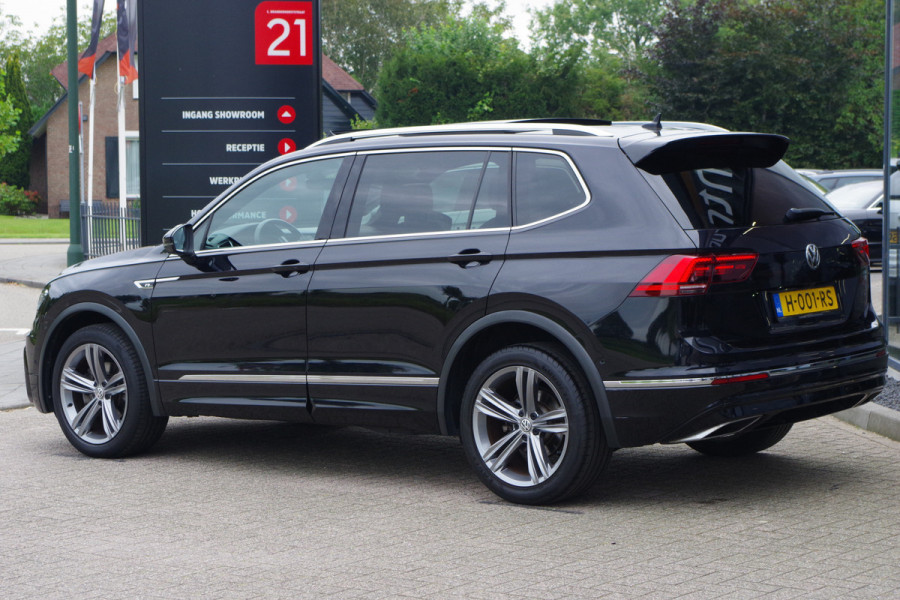 Volkswagen Tiguan Allspace 1.5 TSI 150 PK Automaat R-Line Highline Business 7p, Panoramadak, Elek. Trekhaak, Camera, Carplay