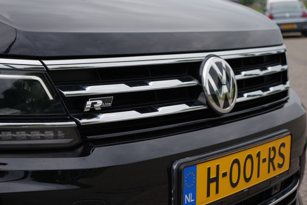 Volkswagen Tiguan Allspace 1.5 TSI 150 PK Automaat R-Line Highline Business 7p, Panoramadak, Elek. Trekhaak, Camera, Carplay