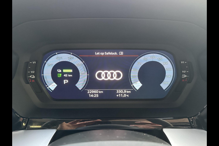 Audi A3 Sportback 45 TFSI e S-Line | Pano | HUD | Matrix