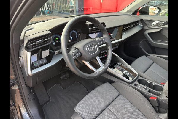 Audi A3 Sportback 45 TFSI e S-Line | Pano | HUD | Matrix