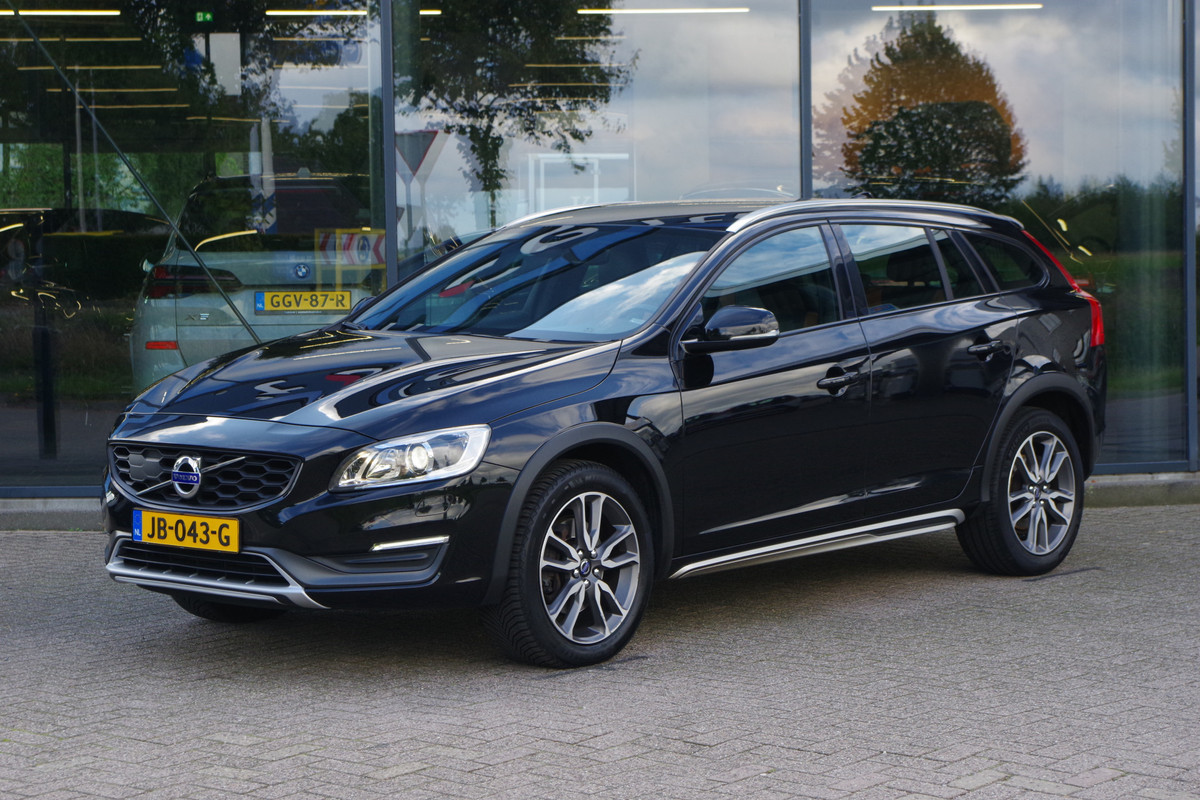 Volvo V60 Cross Country 2.0 T5 245 PK Automaat Summum, Lederen Sportstoelen, Adap. Cruise Control, Harman / Kardon