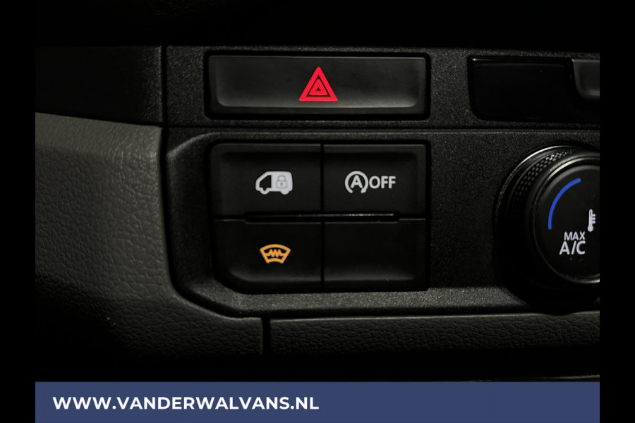 Volkswagen Crafter 2.0 TDI 141pk L3H3 L2H2 Euro6 Airco | Imperiaal | Camera | Navigatie | Apple Carplay | 3000kg Trekhaak Android Auto, Verwarmde voorruit, Bijrijdersbank