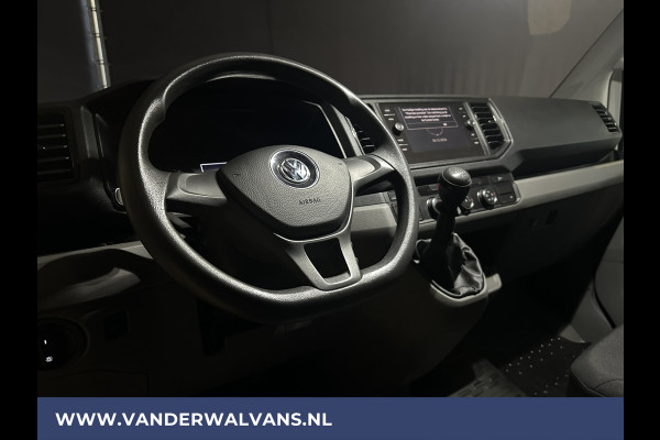 Volkswagen Crafter 2.0 TDI 141pk L3H3 L2H2 Euro6 Airco | Imperiaal | Camera | Navigatie | Apple Carplay | 3000kg Trekhaak Android Auto, Verwarmde voorruit, Bijrijdersbank