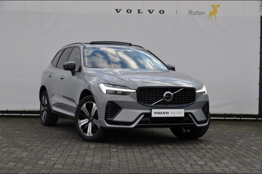 Volvo XC60 T6 350PK Long Range AWD Plus Dark / Adaptieve cruise control / Pilot Assist / 360 Camera / Panoramisch schuif-kantel dak / Lederen bekleding / Elektrisch bedienbare voorstoelen met geheugen / Stoelverwarming voor en achter / Apple Carplay /