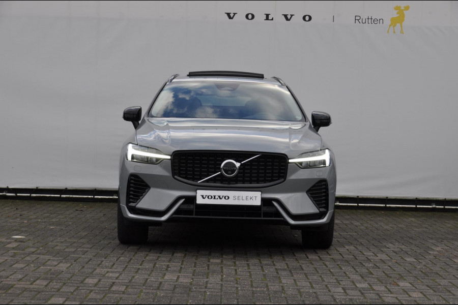 Volvo XC60 T6 350PK Long Range AWD Plus Dark / Adaptieve cruise control / Pilot Assist / 360 Camera / Panoramisch schuif-kantel dak / Lederen bekleding / Elektrisch bedienbare voorstoelen met geheugen / Stoelverwarming voor en achter / Apple Carplay /