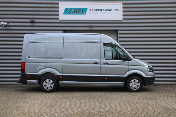 Volkswagen Crafter 35 2.0 TDI L3H3 177pk - Facelift - Navigatie - LED - Geveerde stoel - Virtual cockpit - Camera - Trekhaak - Stoelverwarming - Ri