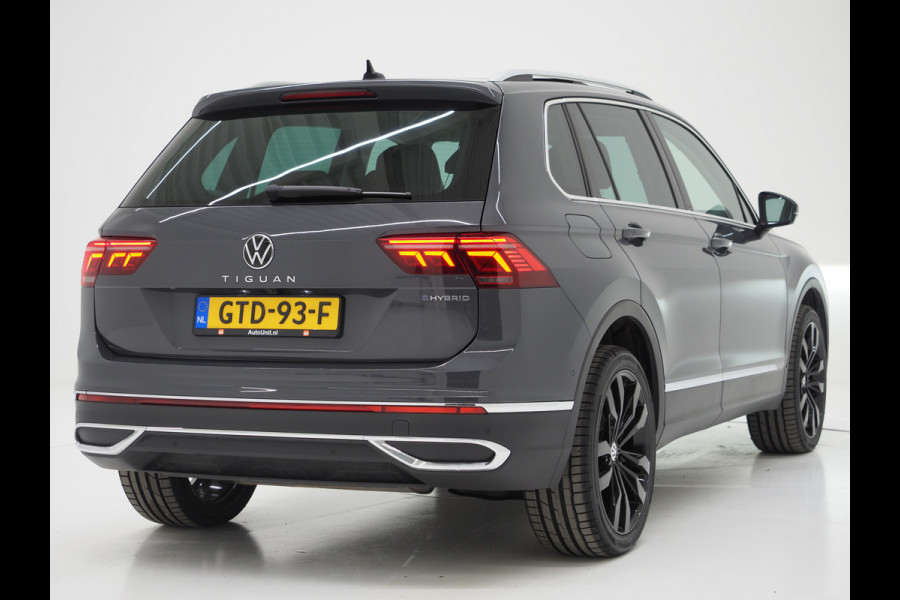 Volkswagen Tiguan 1.4 TSI eHybrid Elegance | Panoramadak | 360 | Adaptive Cruise | Keyless | Trekhaak