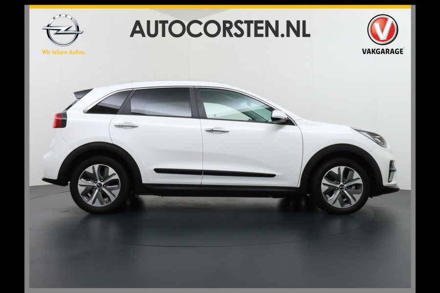 Kia e-Niro 64kWh Leder AppleCarplay/Android Auto Adaptive Cruise Control Camera Soundsystem JBL® LED koplampen 3D-Navi LMV 17" ECC Lane Ass Bluetooth Regen-Lichtsensor Connected-Services DAB Dode-HoekSensor Multi-Media Privacy Glas 1e Eigenaar ruim 45.000 nieuw ! Orig.NL se auto