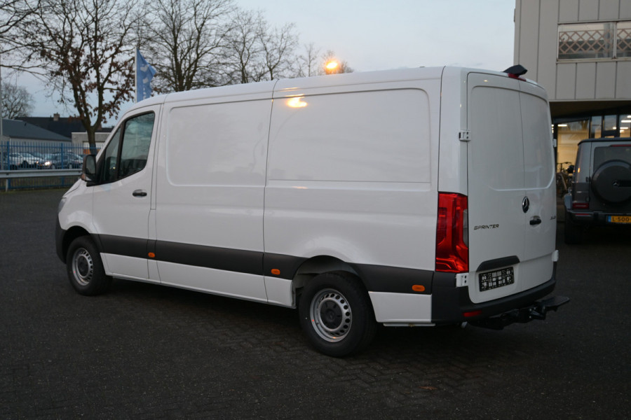 Mercedes-Benz Sprinter 315 CDI L2H1 Pro 3500kg trekhaak, Smartphone integratiepakket