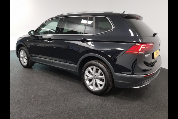 Volkswagen Tiguan Allspace 1.5 TSI 150pk DSG Highline 7p. | Navigatie | Climate Control | Camera 360 | Parkeer Sensoren | Adaptive Cruise Control | Electrisch bedienbare achterklep | Stoelverwarming