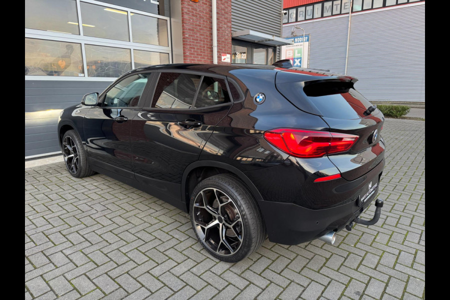 BMW X2 SDrive20i 192PK High Executive LED Leder Navi Camera