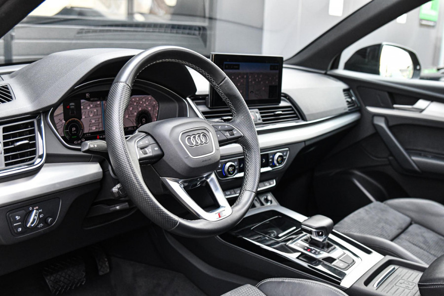 Audi Q5 50 TFSI e quattro S-Line BTW. Pano, Trekhaak, matrix, Camera, Dodeh, keyless!