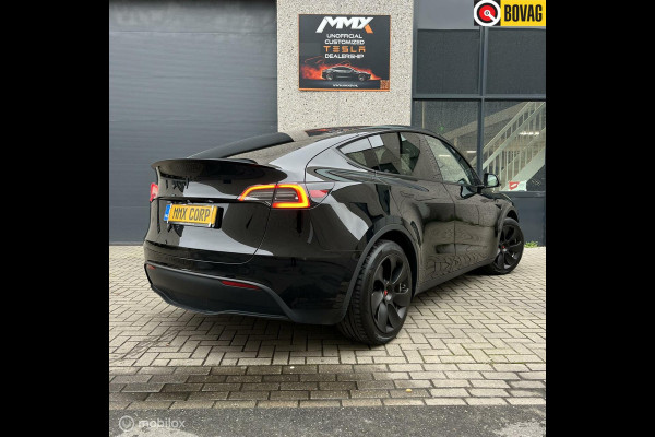 Tesla Model Y RWD 2023 MMX PACK WIT INTERIEUR