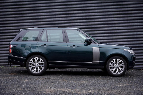 Land Rover Range Rover 2.0 P400e Autobiography / British Racing Green / Massage / Trekhaak