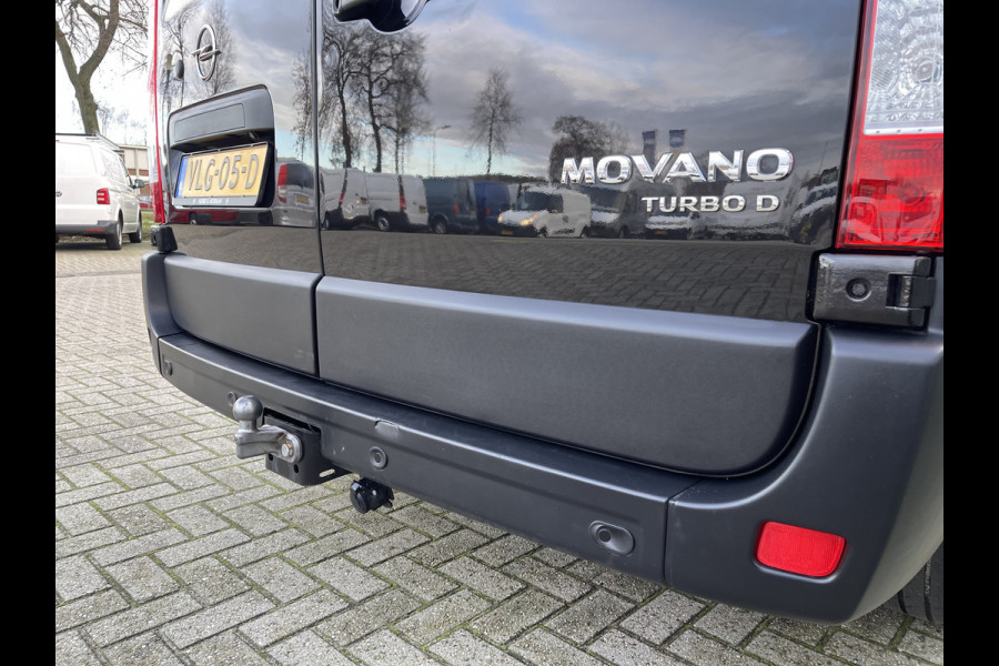 Opel Movano 2.3 Turbo 136pk L2H2 / vaste prijs rijklaar € 21.950 ex btw / lease vanaf € 393 / cruise en climate control / zwart metallic / navigatie / achteruit rijcamera !