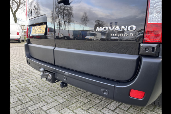 Opel Movano 2.3 Turbo 136pk L2H2 / vaste prijs rijklaar € 21.950 ex btw / lease vanaf € 393 / cruise en climate control / zwart metallic / navigatie / achteruit rijcamera !