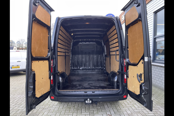 Opel Movano 2.3 Turbo 136pk L2H2 / vaste prijs rijklaar € 21.950 ex btw / lease vanaf € 393 / cruise en climate control / zwart metallic / navigatie / achteruit rijcamera !