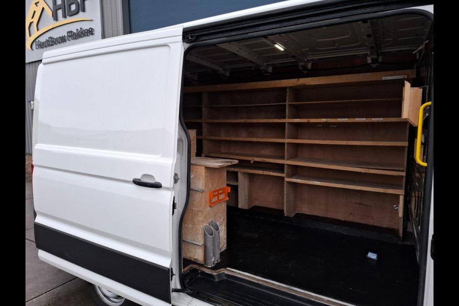 Volkswagen Crafter 35 2.0 TDI L3H2 DC Comfortline AIRCO / NAVI / L2H1 / N.A.P / TREKHAAK / CAMERA /