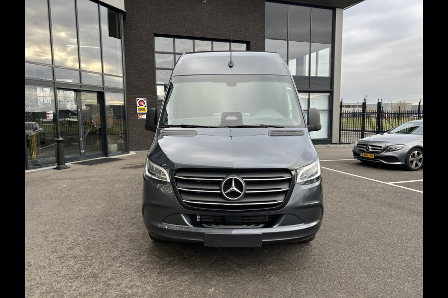 Mercedes-Benz Sprinter 319 CDI L2 H2 PRO / 3500KG Trekhaak / LED / MBUX / Camera / Carplay navigatie / Cruise control / Airco